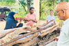 Muslim woman performs last rites of abandoned Hindu man in Uppala